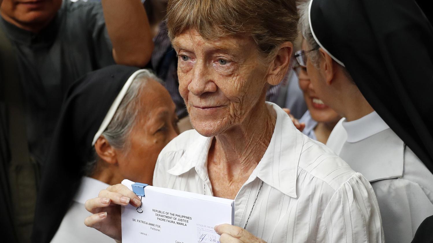Le monde de Marie. Aux Philippines, une sœur australienne de 71 ans risque l'expulsion pour "agitation politique"