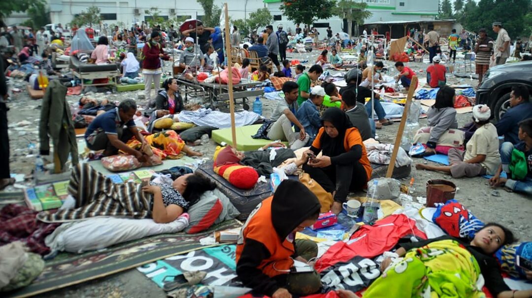 DIRECT. Indonésie : le bilan du séisme et du tsunami s'alourdit, au moins 384 morts sur l'île de Célèbes