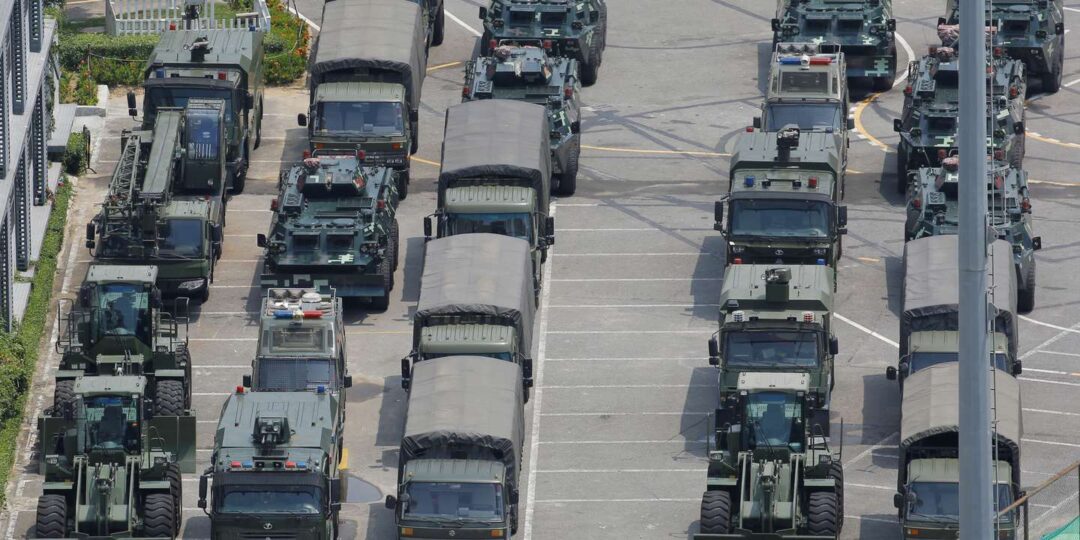 L’armée chinoise rappelle qu’elle n’est qu’à « dix minutes de Hongkong »