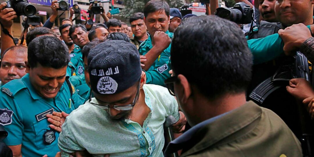Sept djihadistes condamnés à morts au Bangladesh après un sanglant attentat
