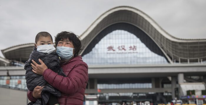 Coincés dans leur propre pays, les habitants du Hubei se sentent abandonnés et stigmatisés à cause du virus