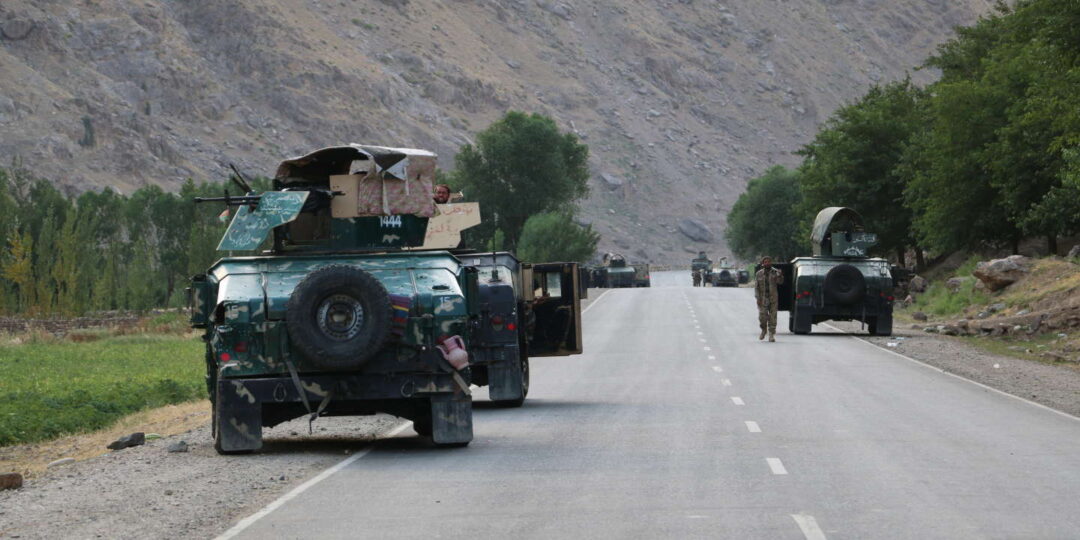 Afghanistan : une première capitale provinciale attaquée par les talibans
