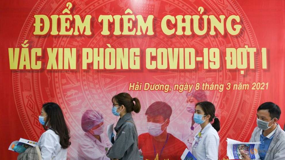 COVID-19 : le Vietnam réduira de moitié le temps de quarantaine pour les visiteurs entièrement vaccinés