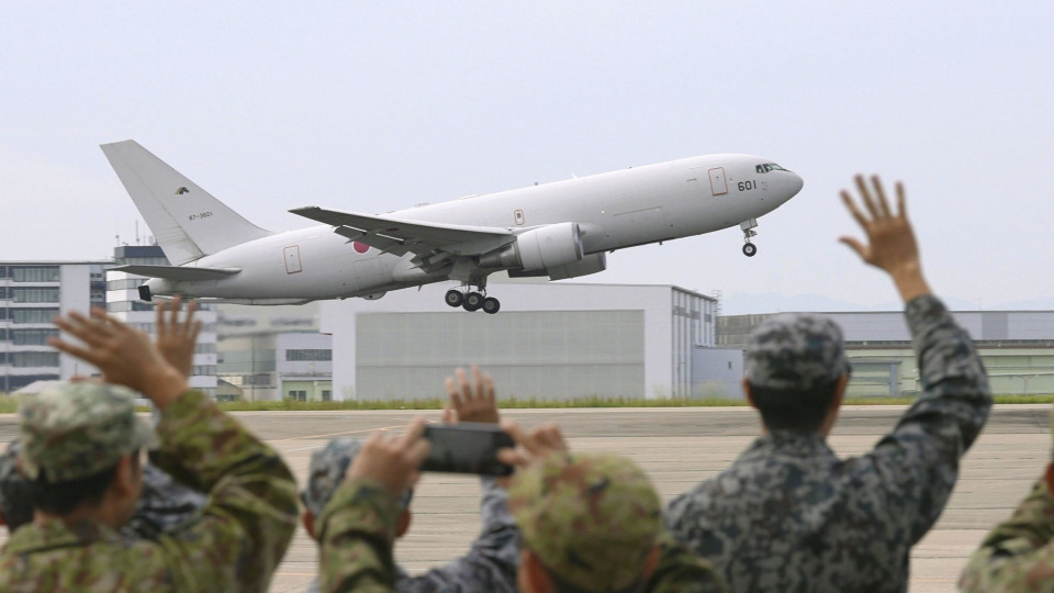 Un avion des FDS japonaises se dirige vers Djibouti pour préparer l'évacuation d'Israël
