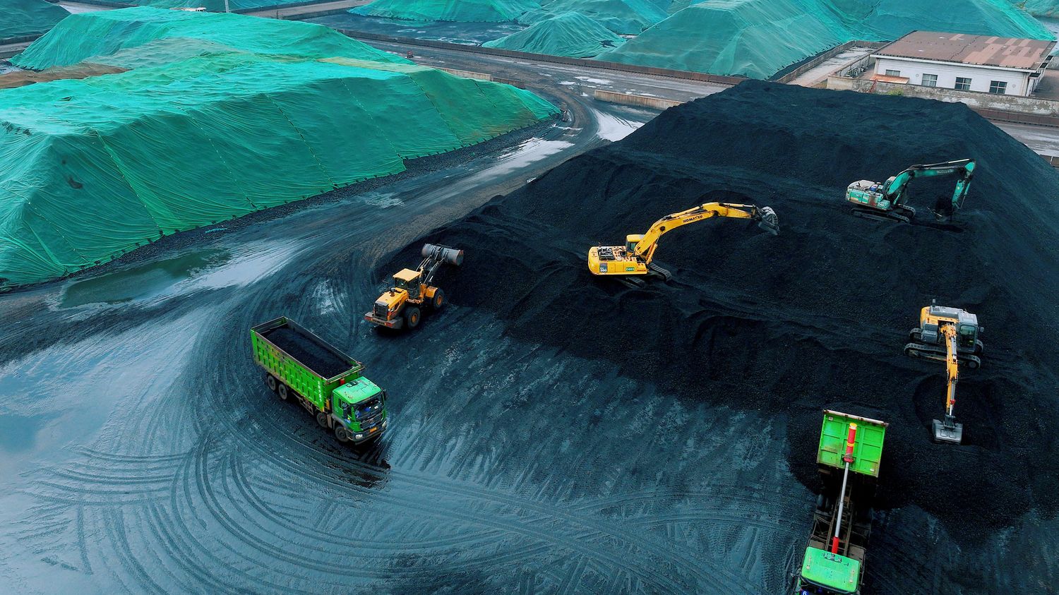 COP28 : l'Australie et le Japon, pourtant directement concernés par par la montée des eaux du Pacifique, continuent à miser sur le charbon