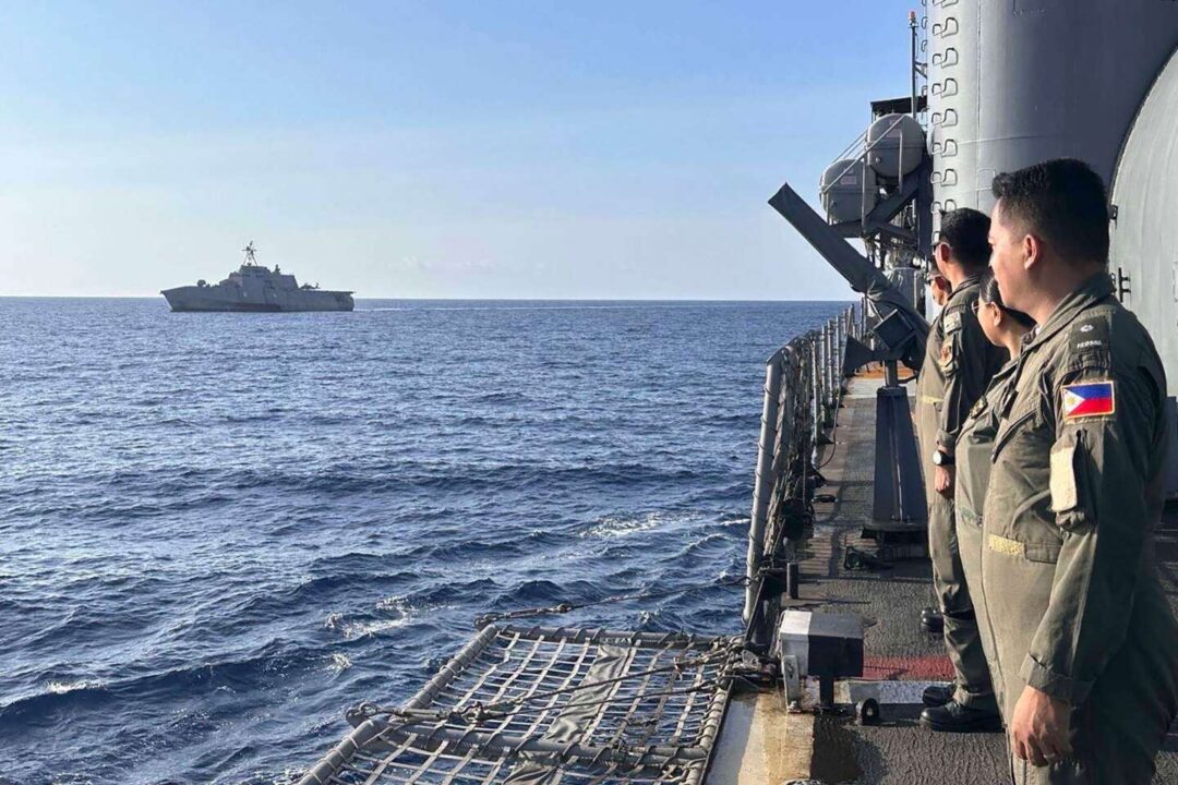Les Philippines accusent la marine chinoise de manœuvres « dangereuses »