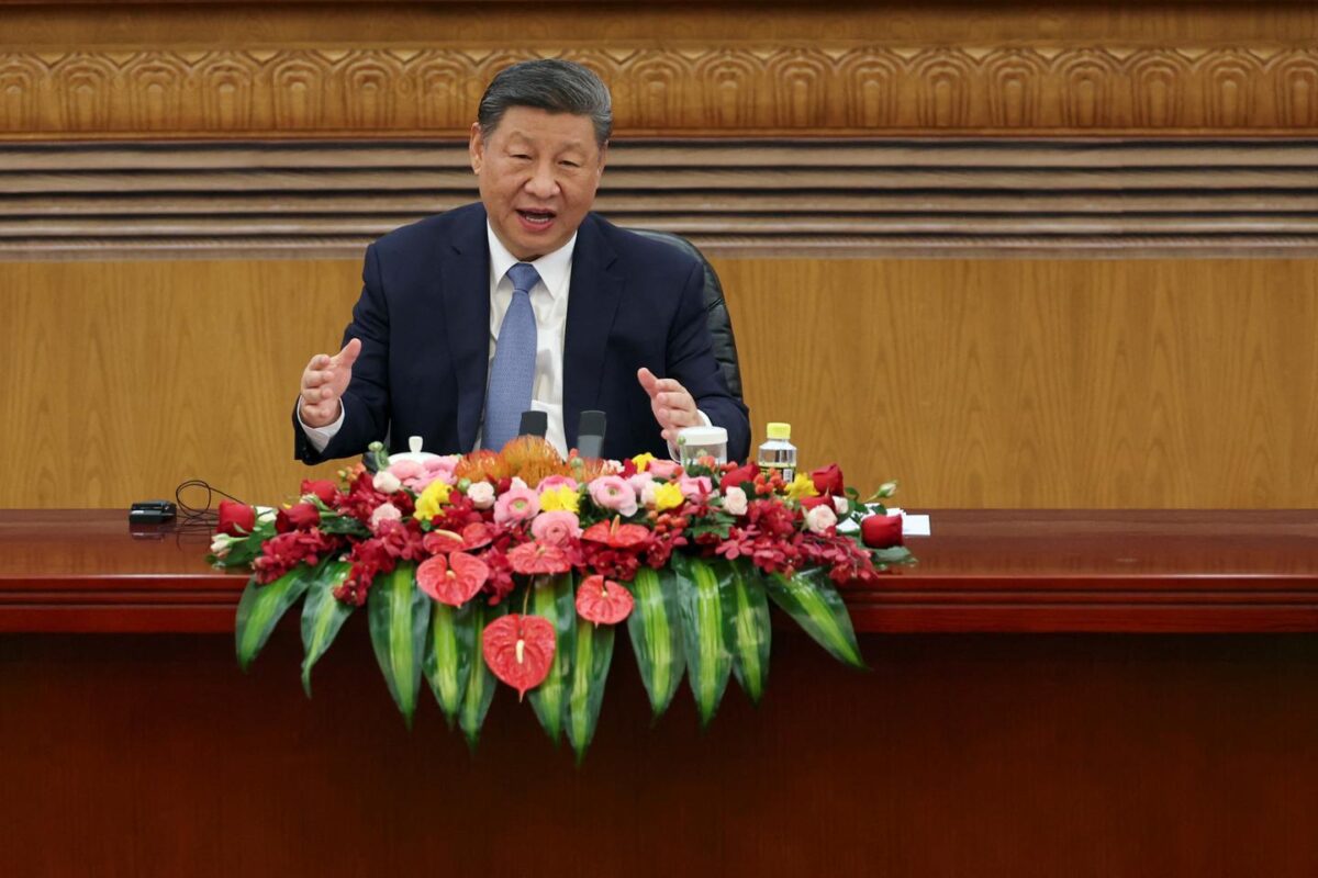 Droits de douane : désormais seule contre Donald Trump, la Chine continue à lui tenir tête