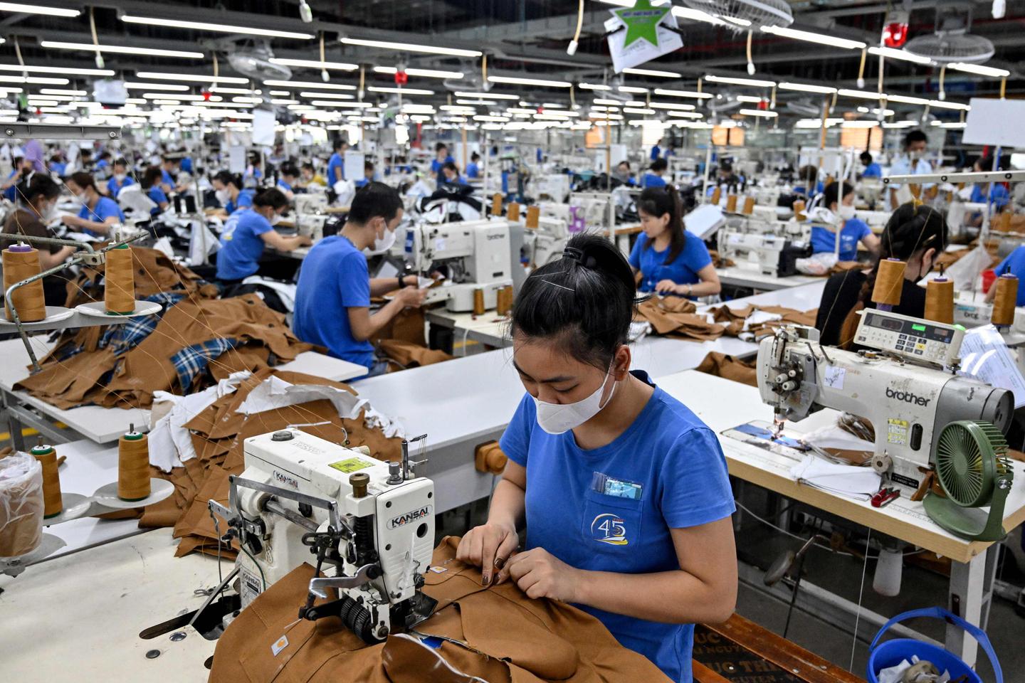 Guerre commerciale : le Vietnam conclut un « deal » avec Donald Trump, qui se révèle gagnant pour Washington