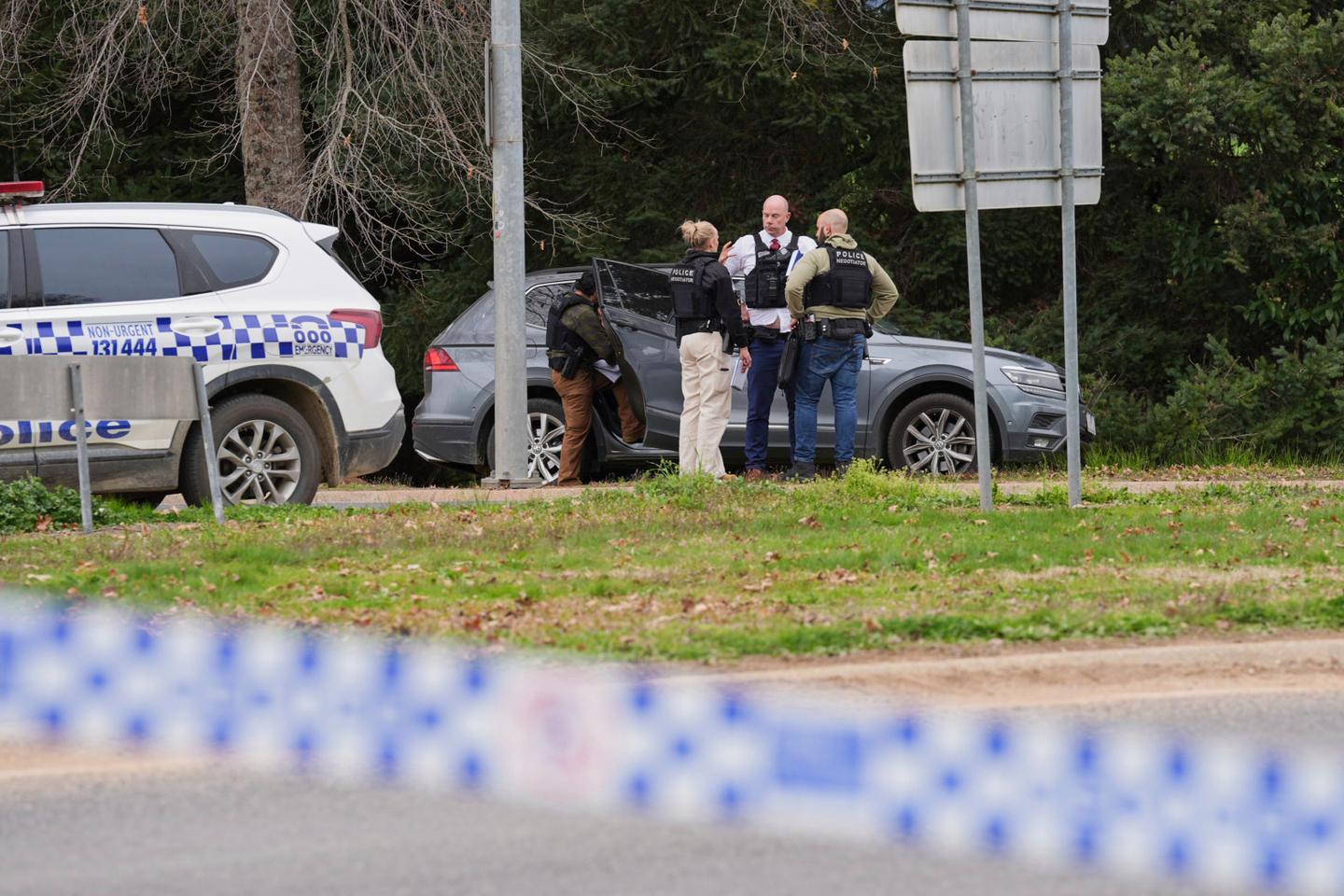En Australie, deux policiers tués par un homme en fuite, d’« importantes recherches » en cours pour le localiser