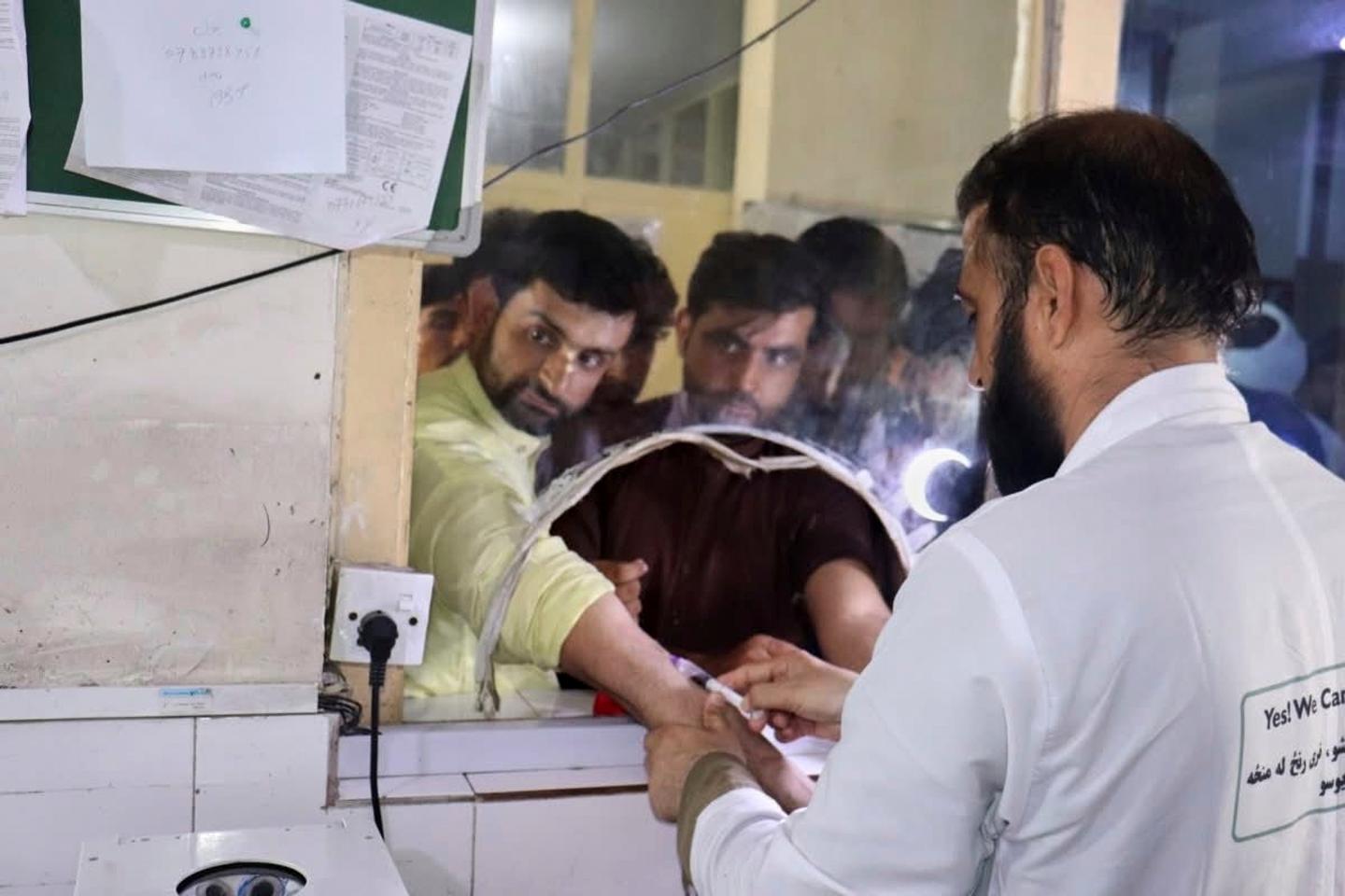 En Afghanistan, où un séisme a fait au moins 800 morts, la crainte de nouvelles répliques
